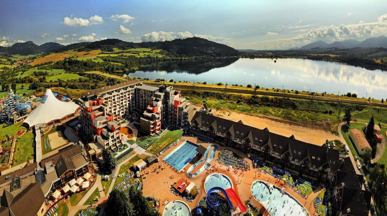 Luxapartmanbesenova Hotel Akvamarin Esterno foto