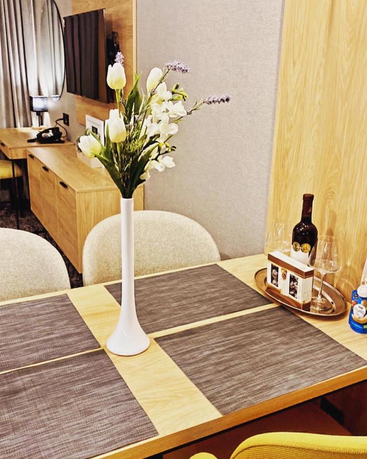 Luxapartmanbesenova Hotel Akvamarin Esterno foto